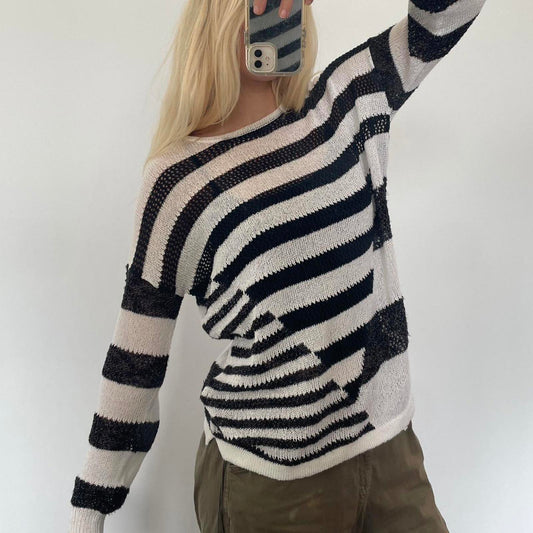 Black and white striped oversized sweater #stripes