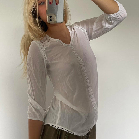 White lace trim blouse with 3/4 sleeves #feminine