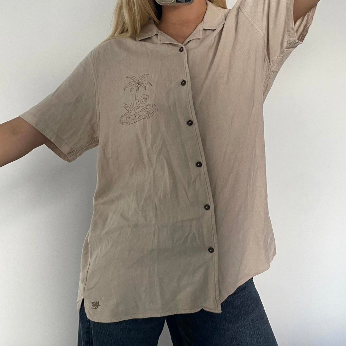 Cream and tan wavezone short sleeve shirt