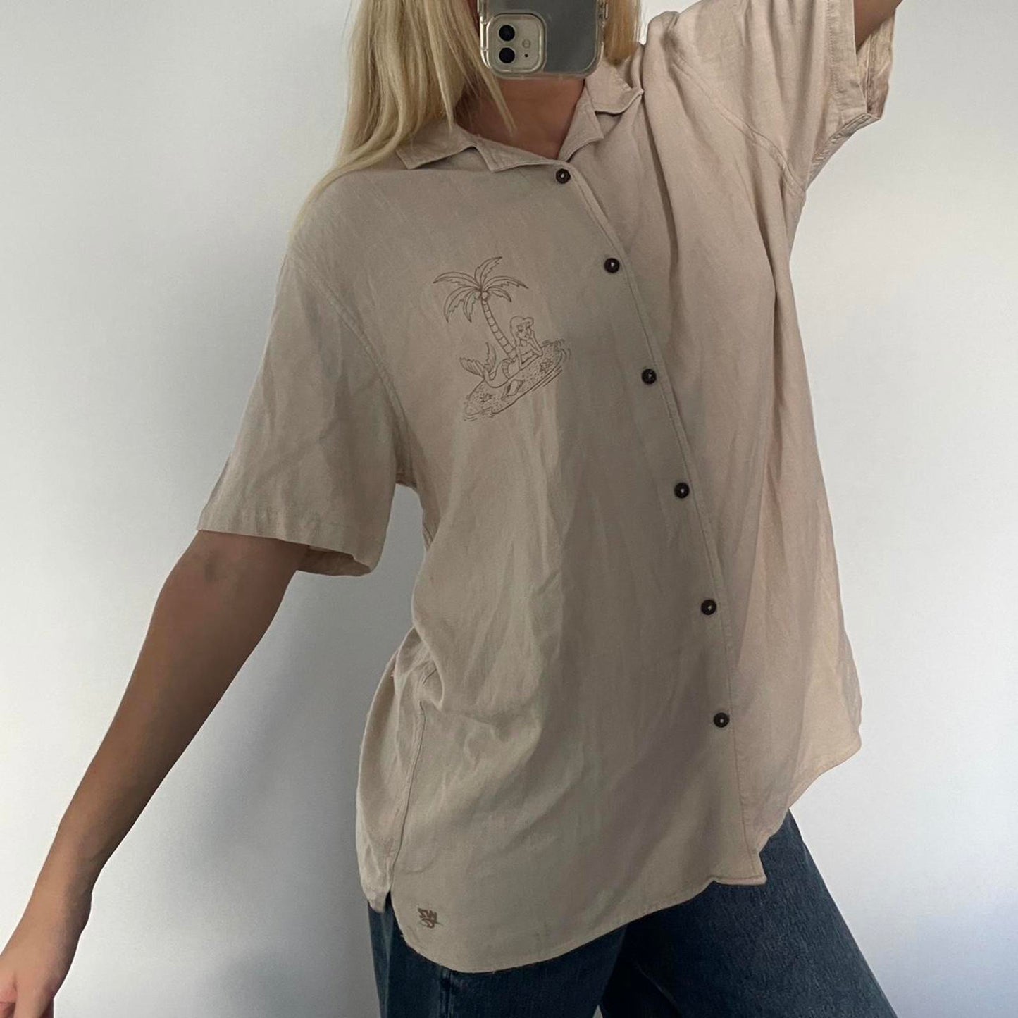 Cream and tan wavezone short sleeve shirt